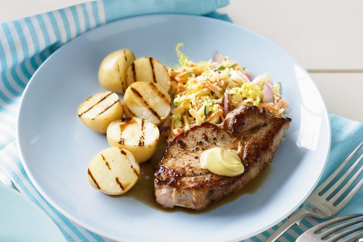 Готовим Meat Pork with coleslaw & chargrilled potatoes