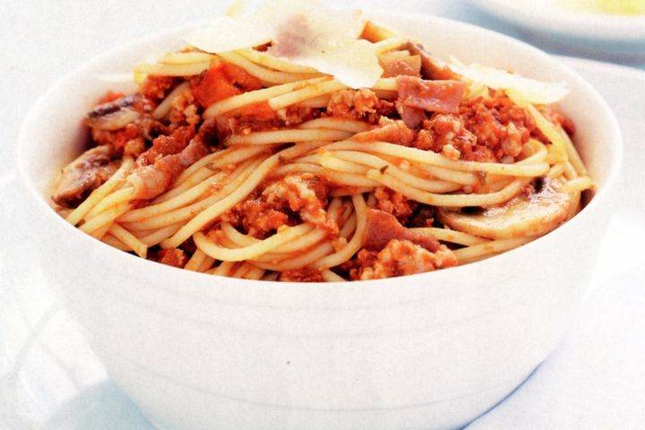 Cooking Meat Prosciutto and mushroom spaghetti bolognaise