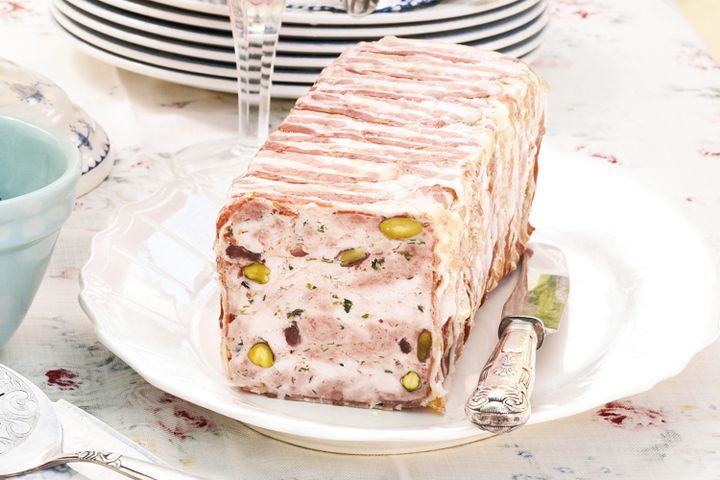 Cooking Meat Simple terrine with cranberries and pistachios