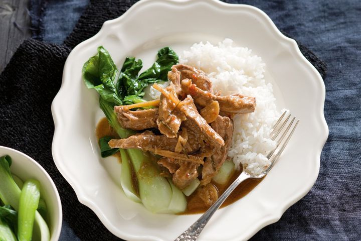 Cooking Meat Slow-cooker caramel pork with Asian greens