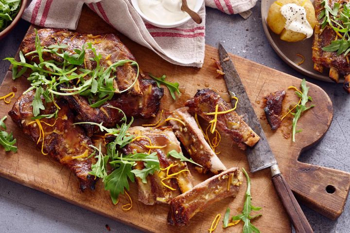 Cooking Meat Slow cooker BBQ ribs