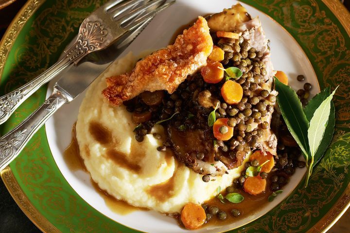 Cooking Meat Spoon pork with crackling, parsnip puree and green lentils