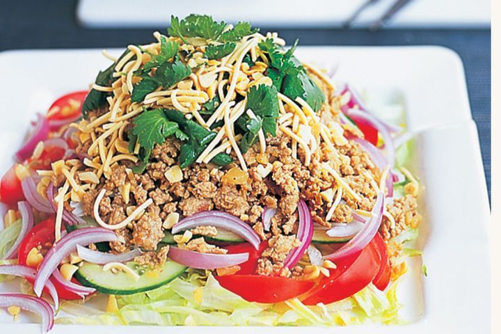 Cooking Meat Sung choi bao salad