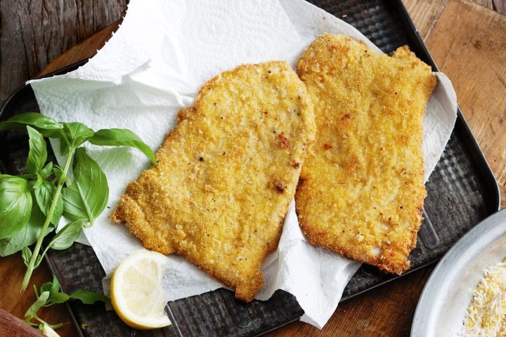 Готовим Meat Zesty parmesan pork schnitzels