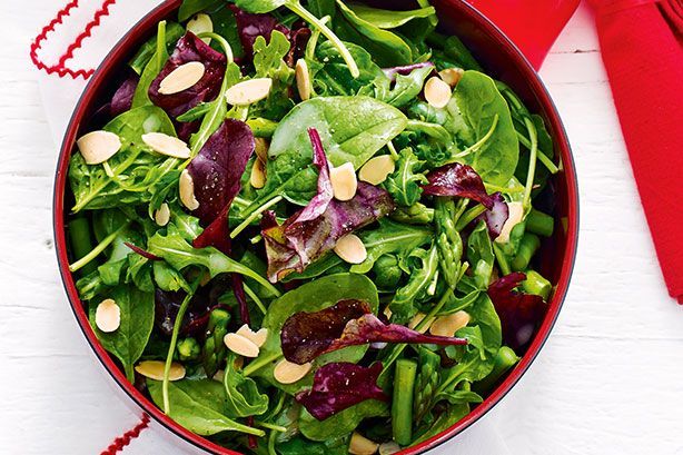 Cooking Salads Almond, spinach and beetroot leaf salad