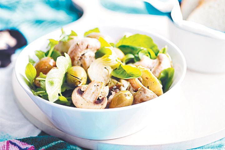 Cooking Salads Artichoke, mushroom and rocket salad