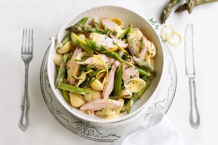 Cooking Salads Asparagus & smoked chicken pasta salad