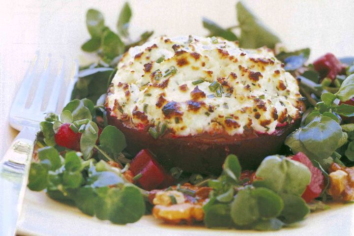 Cooking Salads Beetroot, goats cheese and walnut salad