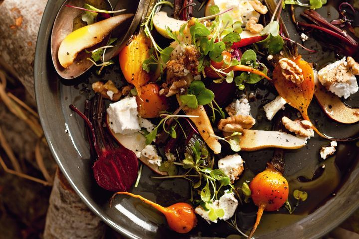 Cooking Salads Beetroot, pear and feta salad