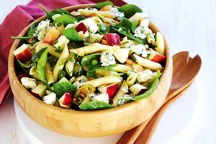 Cooking Salads Blue cheese, apple and spinach pasta salad