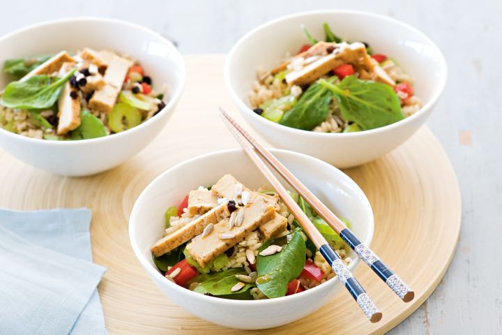 Cooking Salads Brown rice and tofu salad with sunflower seeds