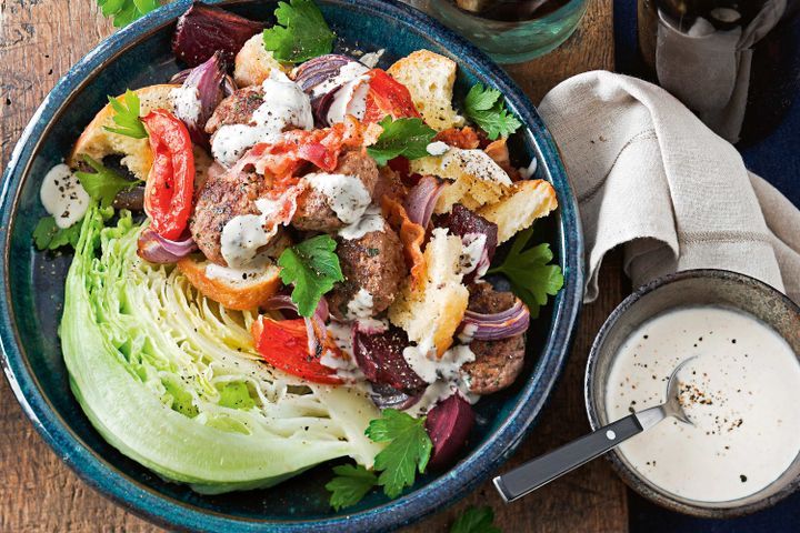 Cooking Salads Burger with the lot salad