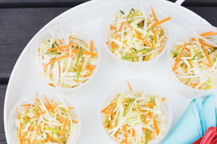 Cooking Salads Carrot, bean sprout and sesame salad