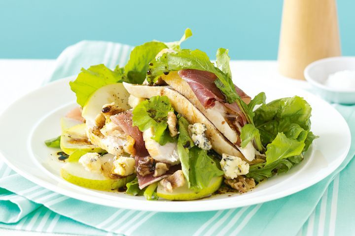 Cooking Salads Chicken, pear and blue cheese salad