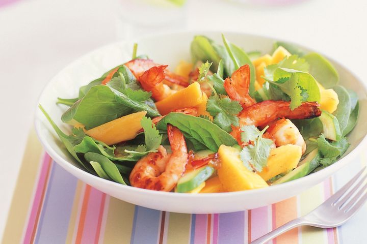 Cooking Salads Chilli lime, prawn and mango salad