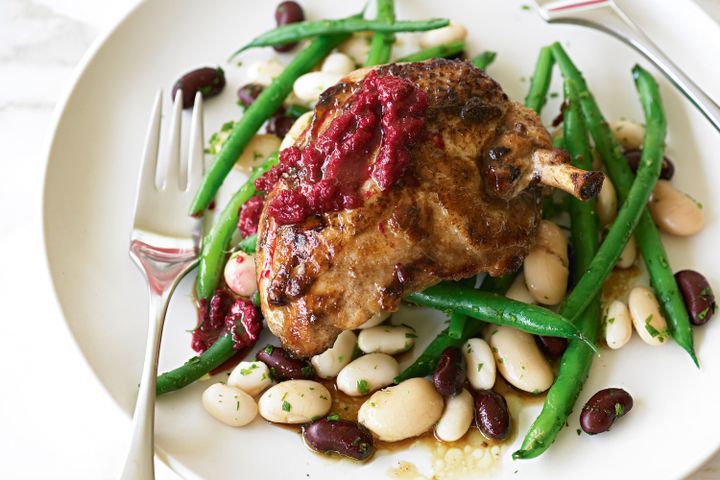 Cooking Salads Cinnamon chicken with bean salad