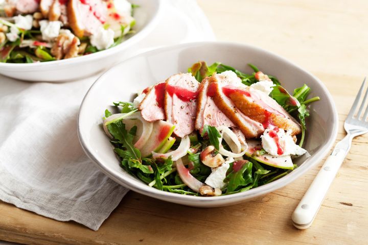 Cooking Salads Duck breast salad with walnut and raspberry dressing