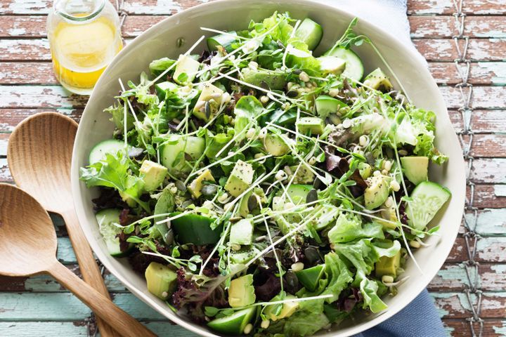 Cooking Salads Easy green superfood salad