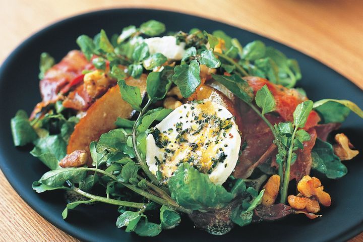 Cooking Salads Goats cheese, pear and prosciutto winter salad