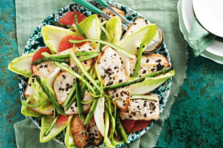 Cooking Salads Green pepper chicken and grapefruit salad