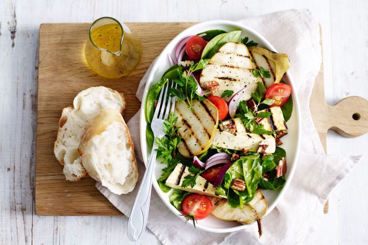 Cooking Salads Grilled pear and haloumi salad