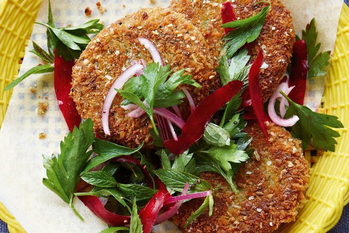 Cooking Salads Haloumi patties with red onion and beetroot salad