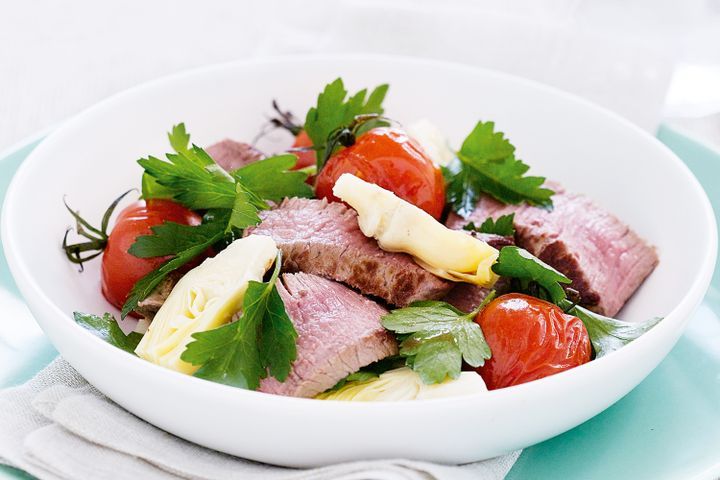 Cooking Salads Lamb, tomato & artichoke salad