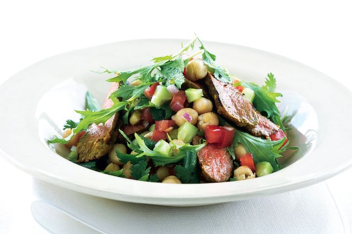 Cooking Salads Lamb with Indian spices and chickpea salad