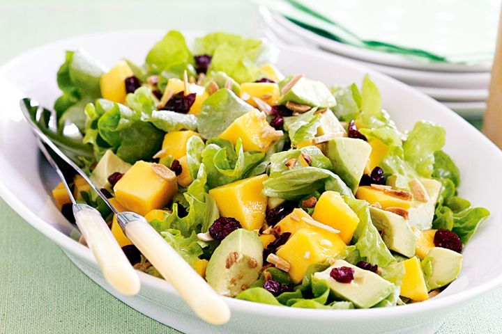 Cooking Salads Lettuce, avocado and mango salad