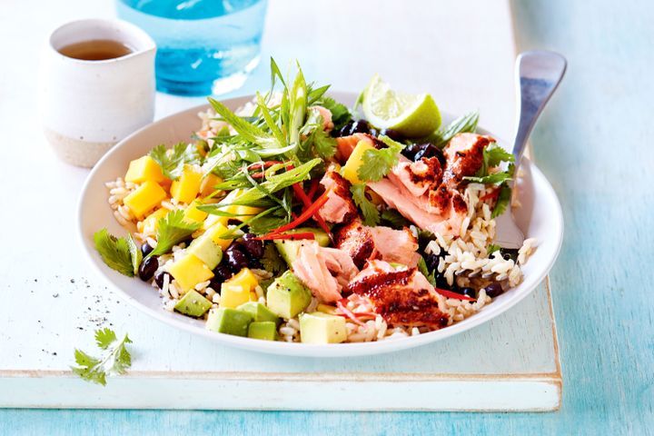 Cooking Salads Mango and spiced salmon rice salad