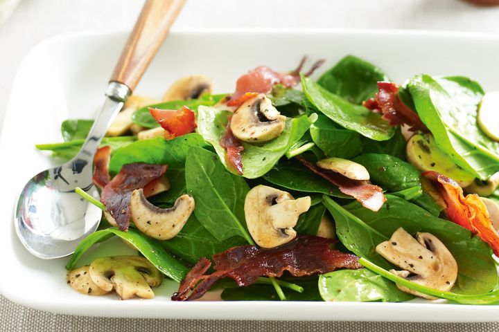 Cooking Salads Mushroom, prosciutto and spinach salad