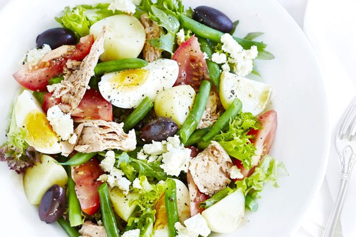 Cooking Salads Nicoise-style tuna salad