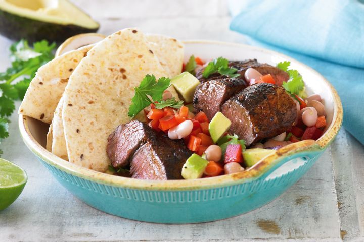 Cooking Salads Paprika-spiced steak with bean & avocado salad