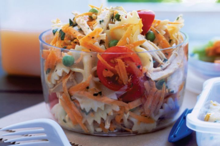 Cooking Salads Pasta & chicken salad