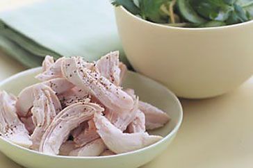 Cooking Salads Poached chicken with ginger salad