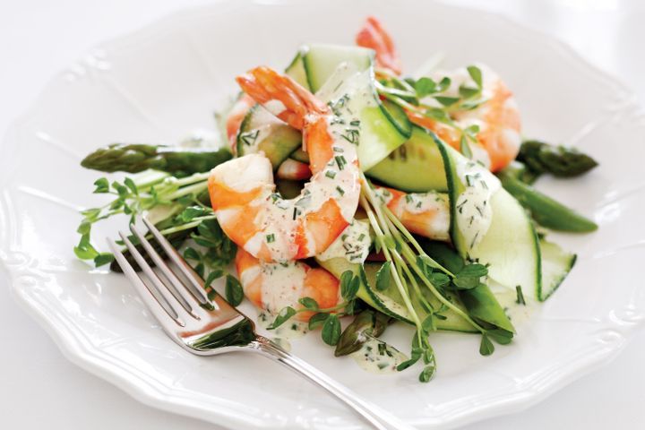 Cooking Salads Prawn & asparagus salad