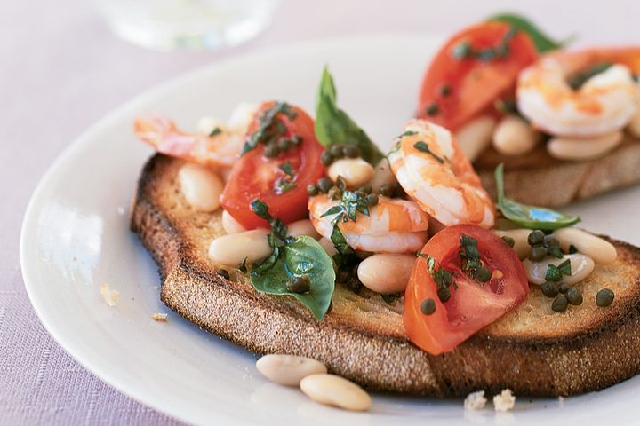 Cooking Salads Prawn & cannellini salad on organic sourdough