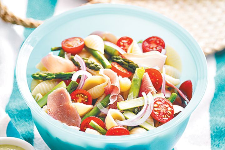 Cooking Salads Proscuitto and asparagus pasta salad