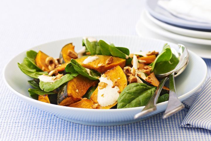 Cooking Salads Pumpkin, spinach & hazelnut salad