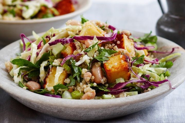 Cooking Salads Quinoa, cabbage and haloumi salad