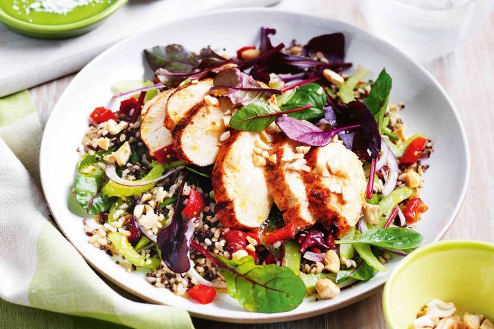 Cooking Salads Quinoa and brown rice salad with chicken