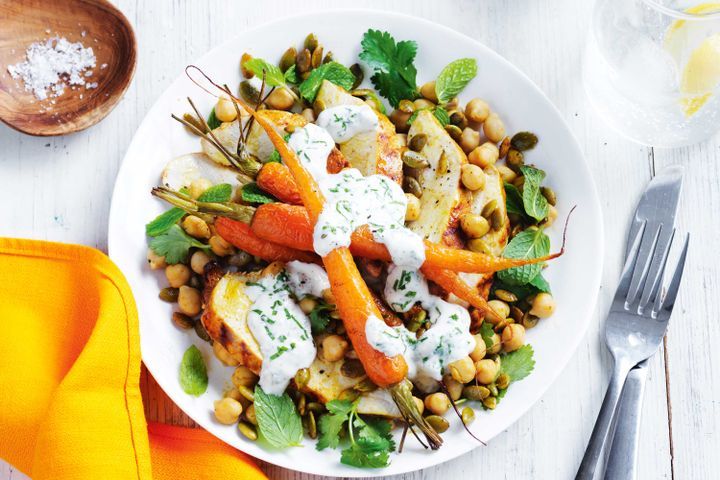 Cooking Salads Spiced chicken, roasted carrot and chickpea salad