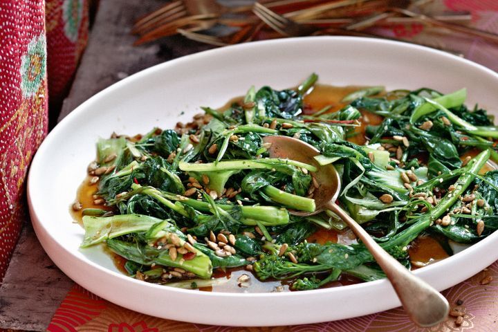 Cooking Salads Stir-fried vegetable salad (Pad pak)