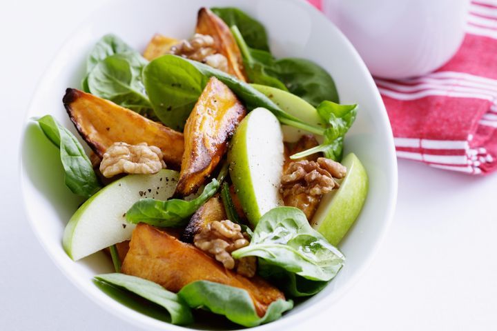 Cooking Salads Sweet potato, apple and walnut salad