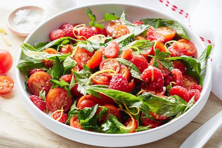 Cooking Salads Tomato and raspberry salad