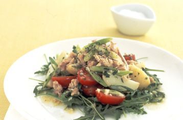 Cooking Salads Warm potato and tuna salad