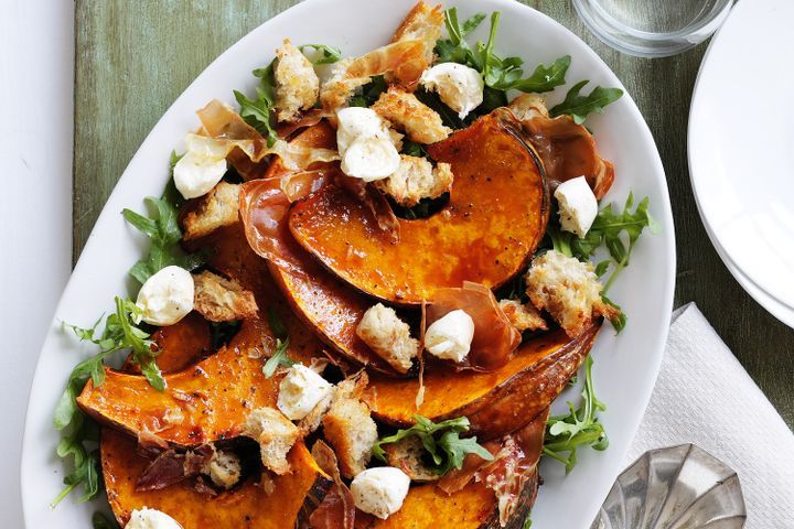 Cooking Salads Warm pumpkin salad