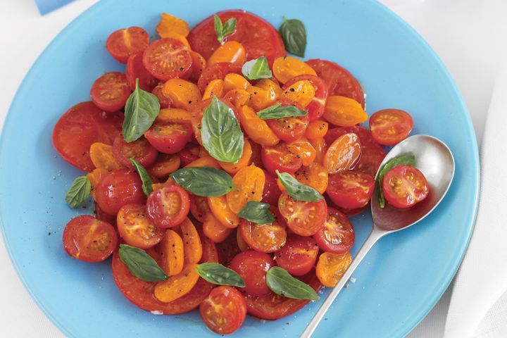 Cooking Salads Warm tomato salad