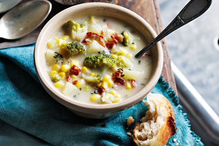 Cooking Soups Broccoli, corn & bacon chowder