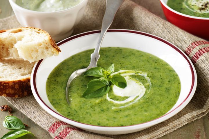 Cooking Soups Broccoli, spinach & potato soup